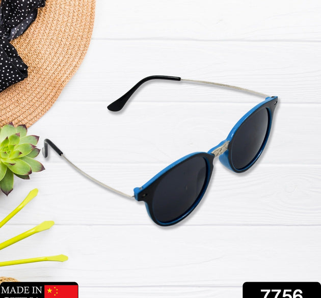 Lightweight round sunglasses with UV protection, classic style for men and women.