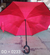 Travel umbrella with wind resistance