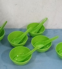 Plastic soup bowl set with spoons, 6 pieces, kitchen