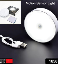 8 LED motion sensor light, round shape, for convenient illumination.