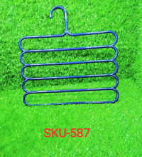 5-layer plastic hanger with a compact and practical design